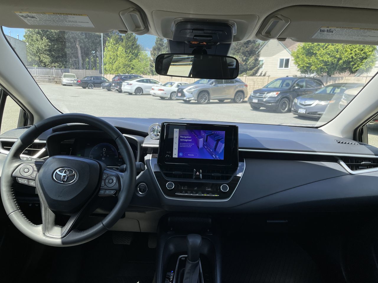 Toyota COROLLA HYBRID  2024 à Surrey, Colombie-Britannique