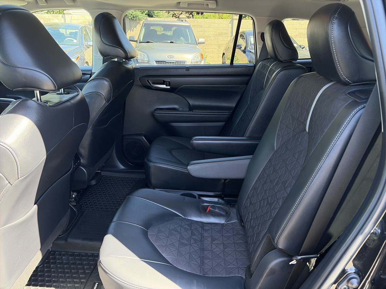 2025 Toyota Highlander Hybrid