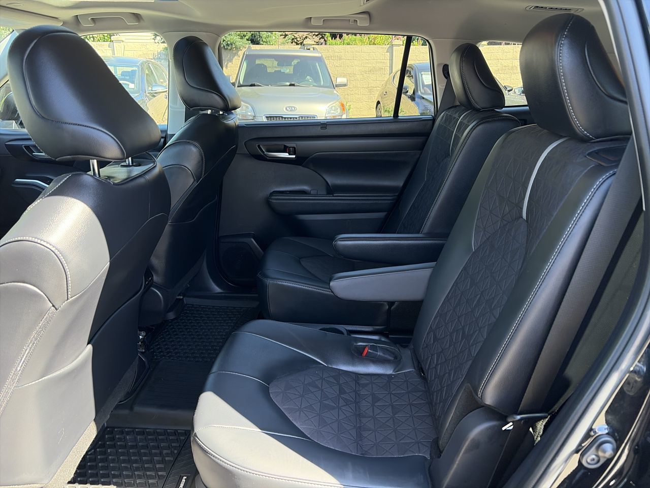 2025 Toyota Highlander Hybrid