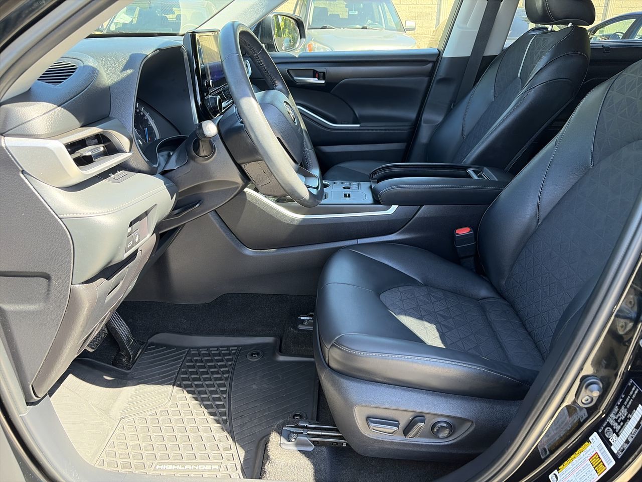 2025 Toyota Highlander Hybrid