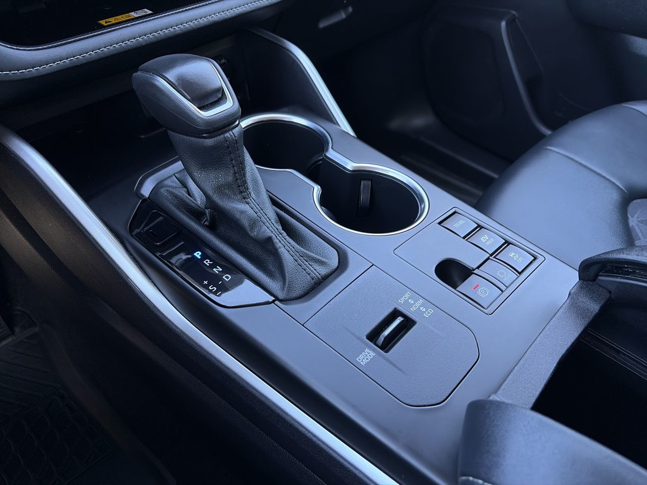 2025 Toyota Highlander Hybrid