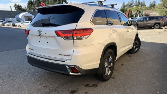 2017 Toyota Highlander