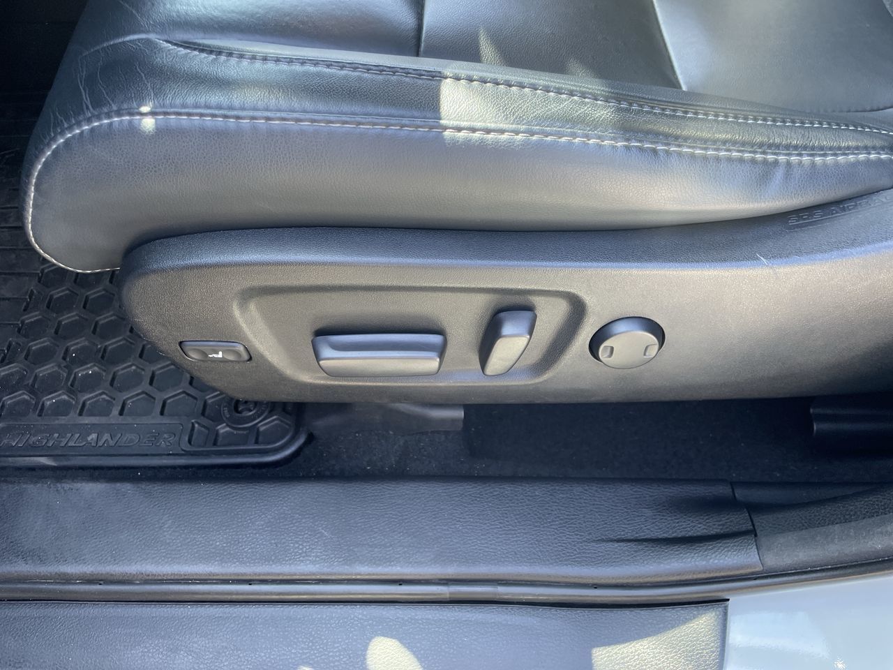 Toyota Highlander  2018 à Surrey, Colombie-Britannique