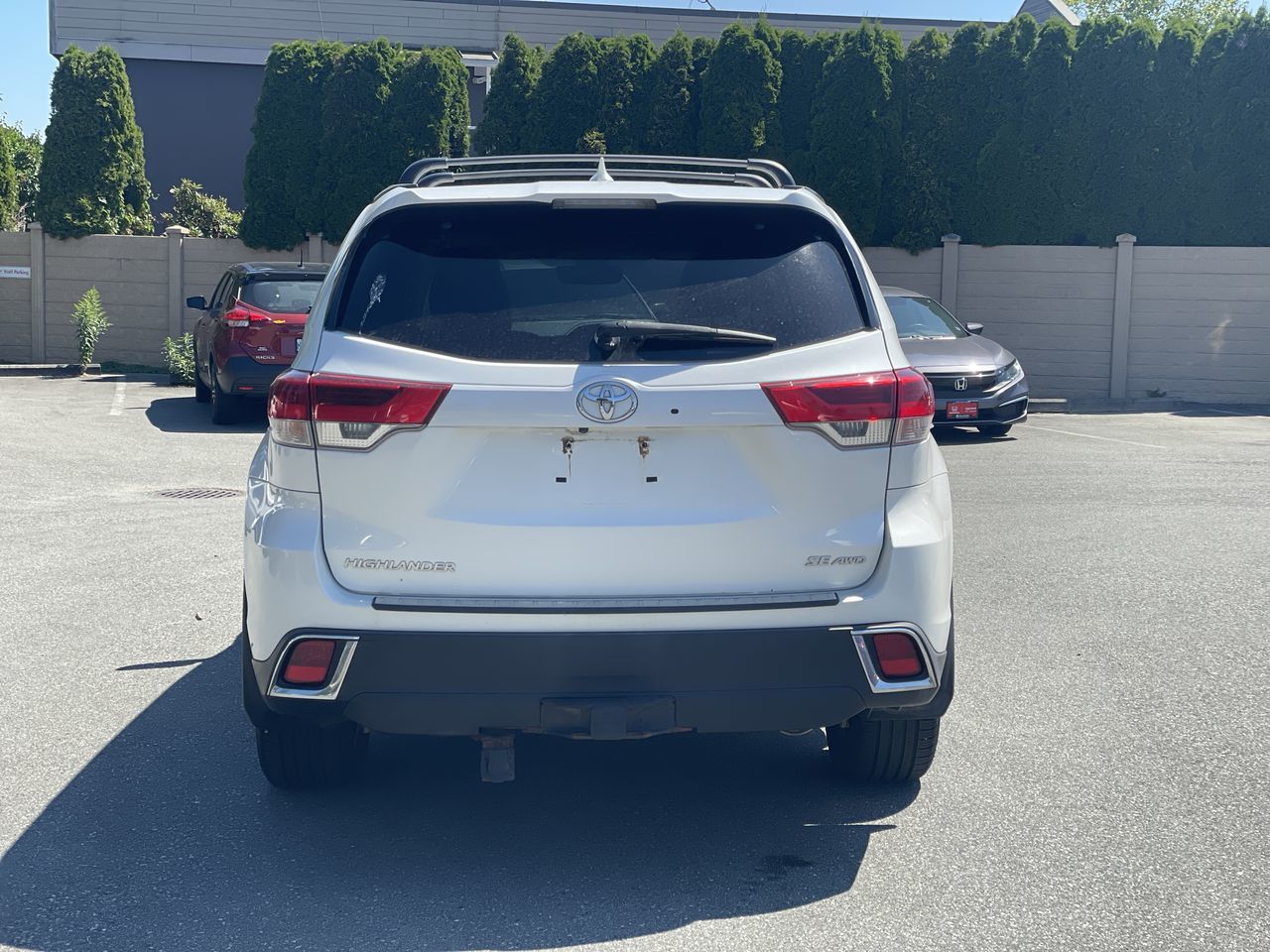Toyota Highlander  2018 à Surrey, Colombie-Britannique