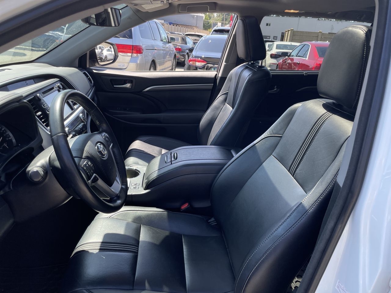 Toyota Highlander  2018 à Surrey, Colombie-Britannique