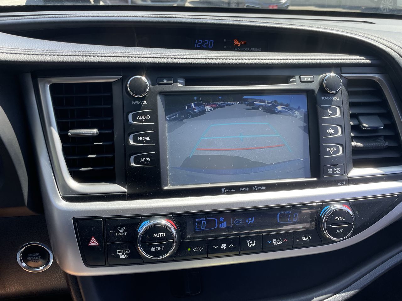 Toyota Highlander  2018 à Surrey, Colombie-Britannique