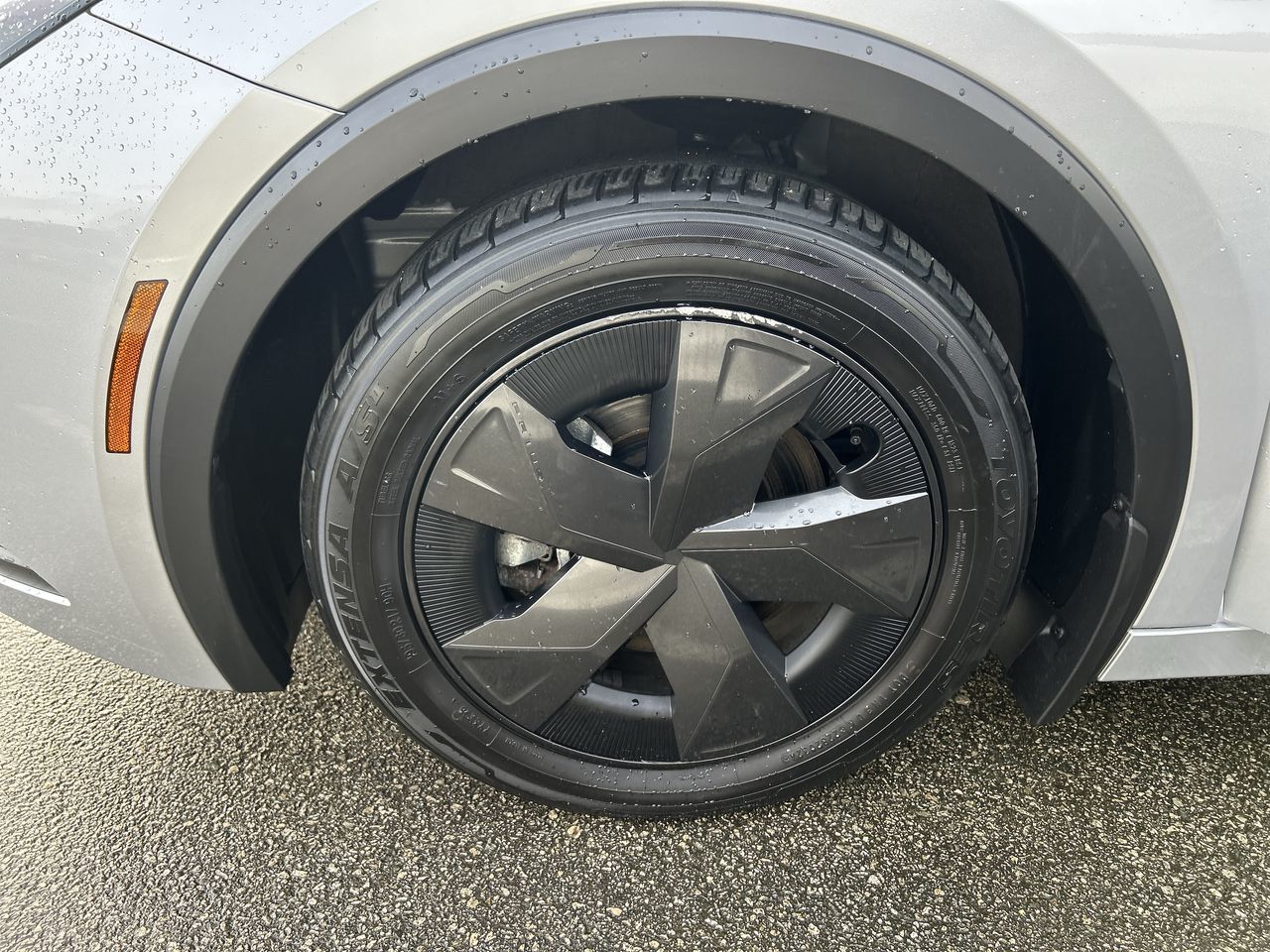 2024  Prius Plug-in Hybrid