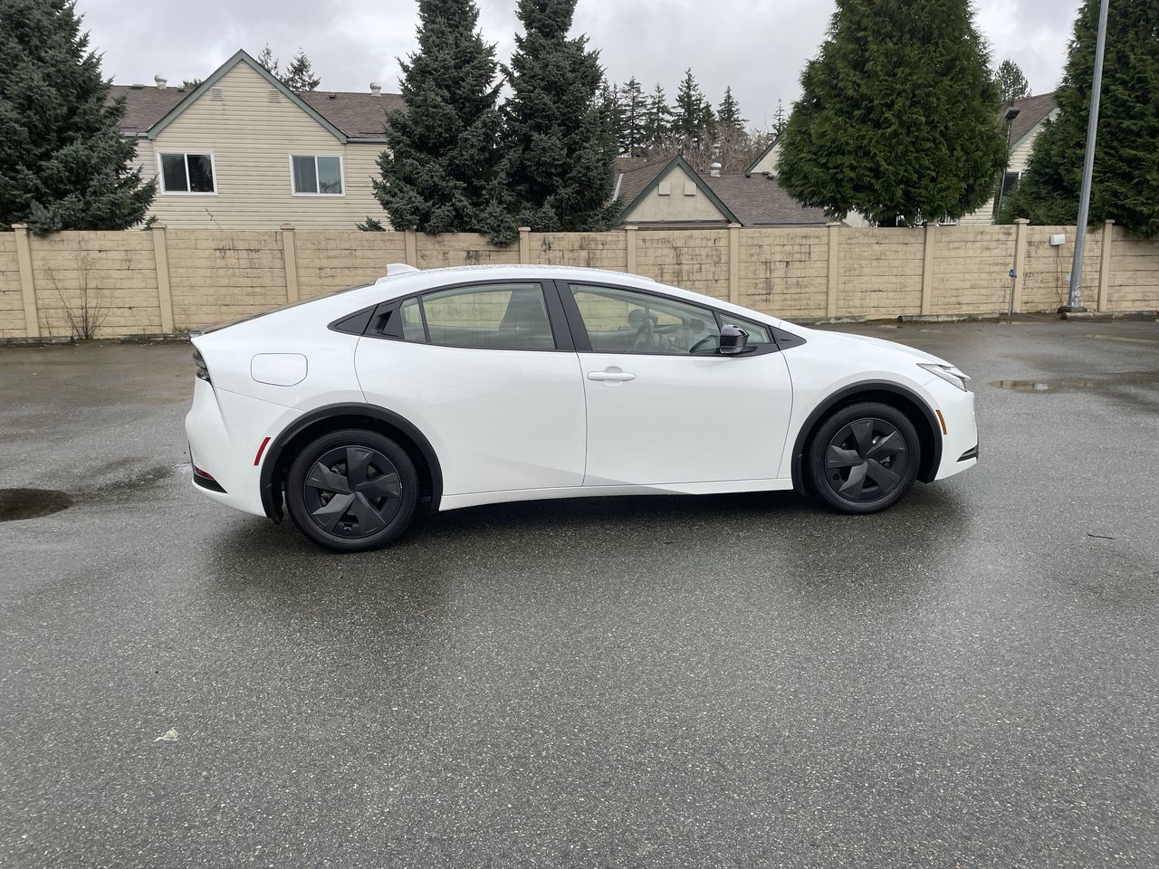 2025 Toyota Prius Plug-in Hybrid