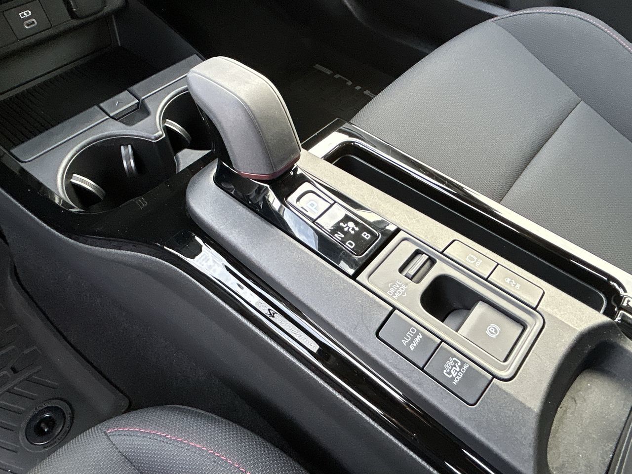 2025 Toyota Prius Plug-in Hybrid