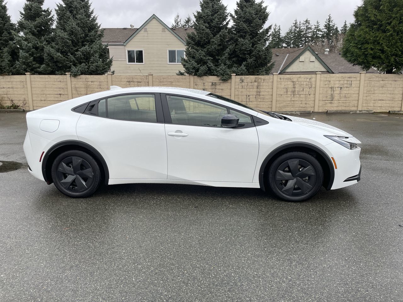 2025 Toyota Prius Plug-in Hybrid