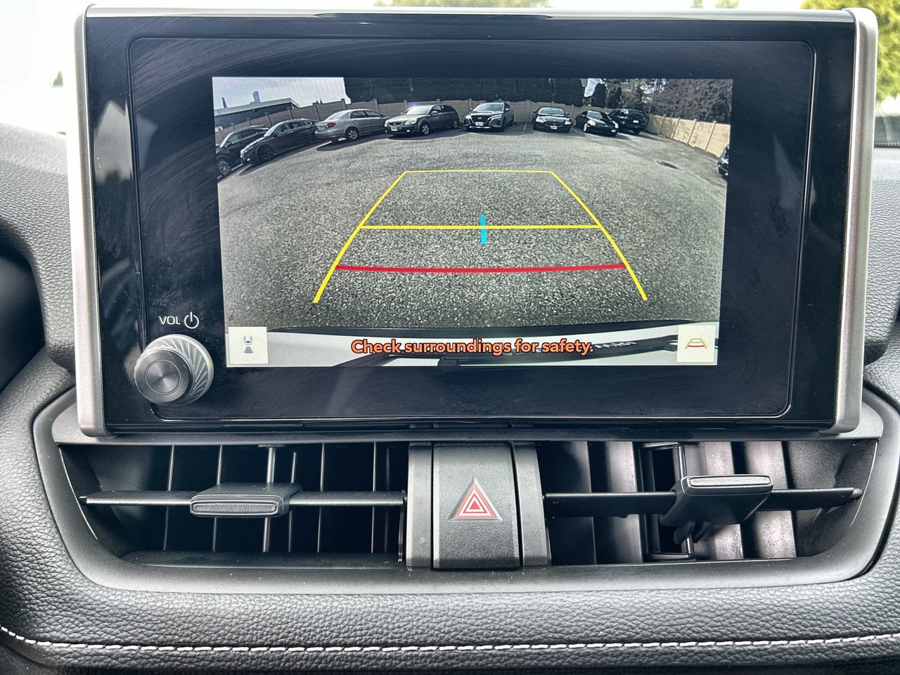 2025  RAV 4 LE