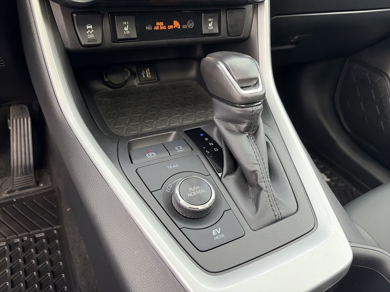 2025 Toyota RAV4 Hybrid