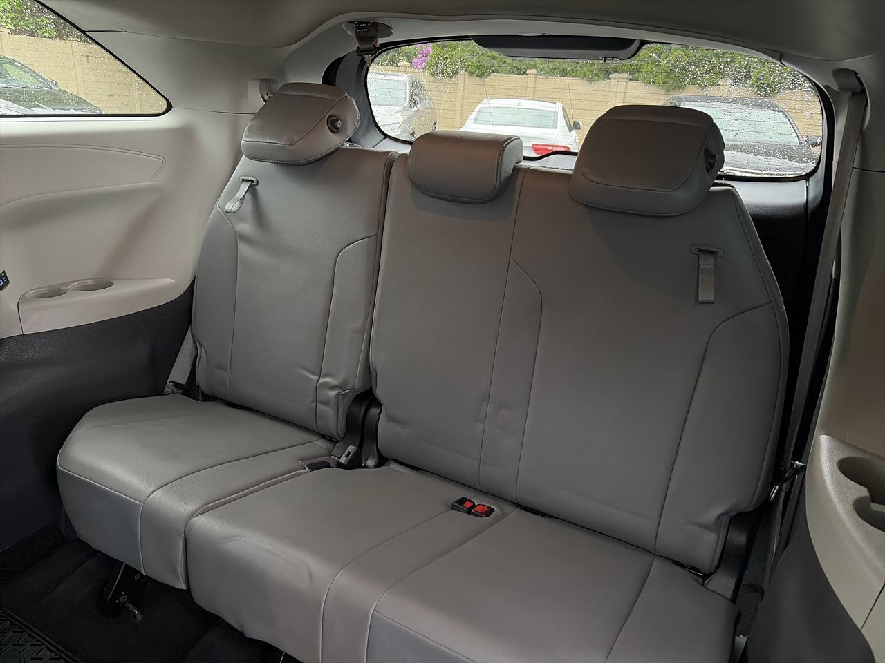 2022 Toyota Sienna Hybrid