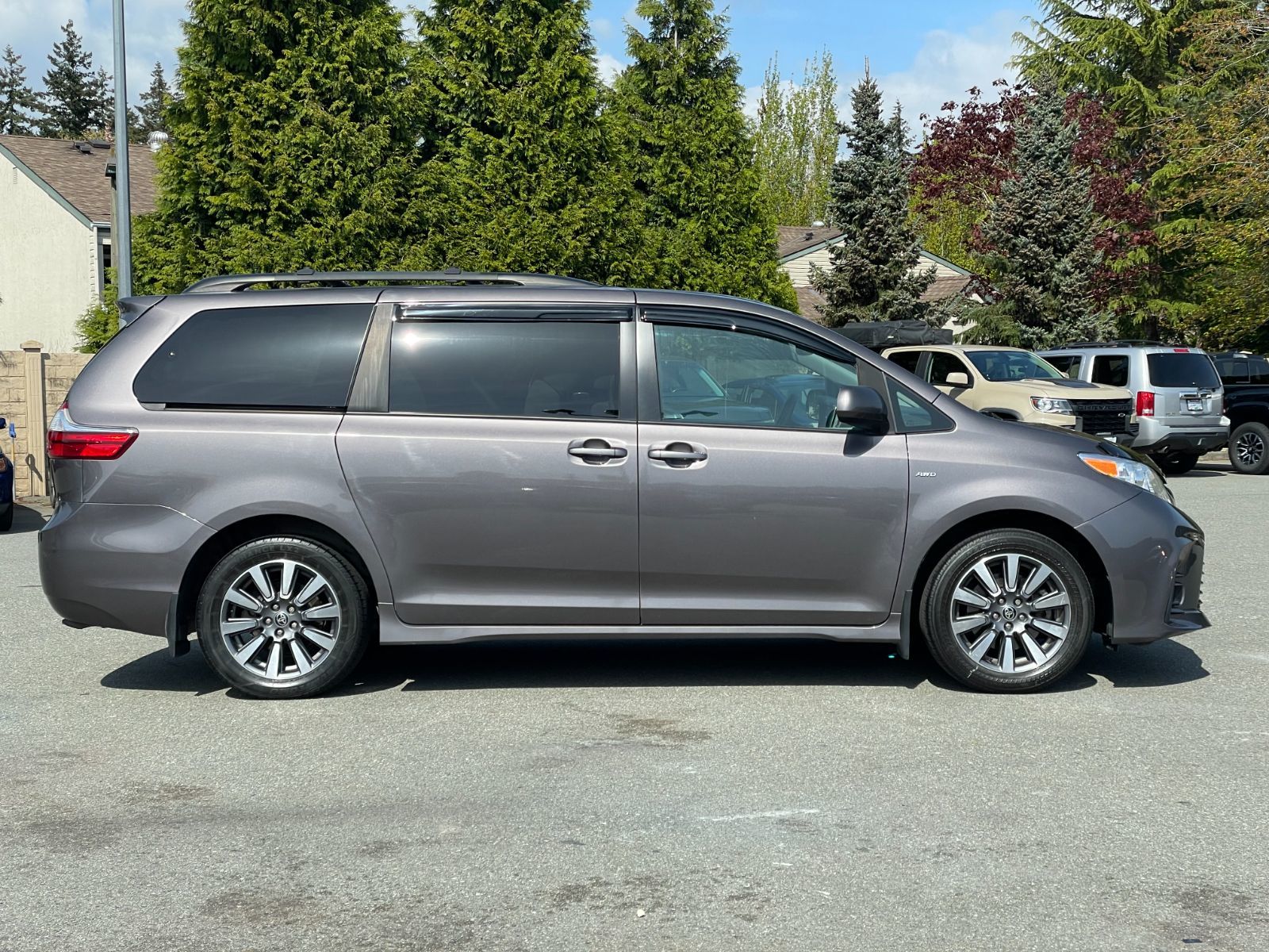 Toyota Sienna  2020 à Surrey, Colombie-Britannique