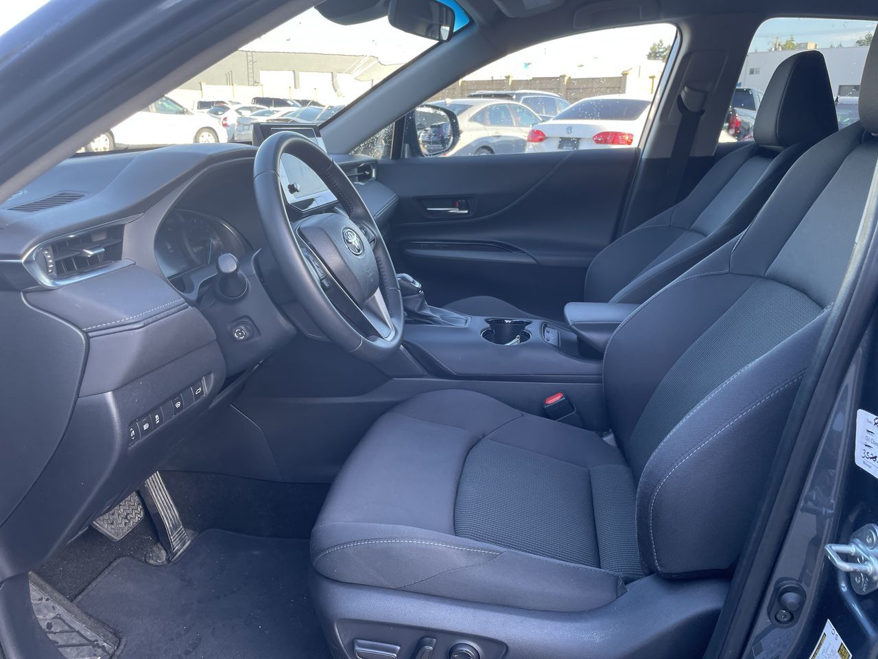 2024 Toyota VENZA HYBRID