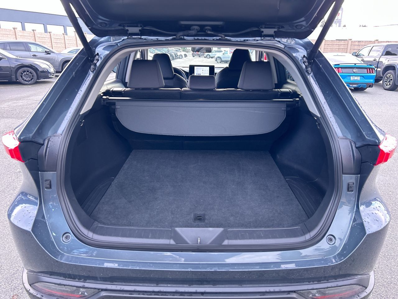 2024 Toyota VENZA HYBRID