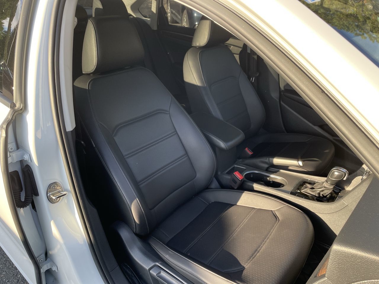 Volkswagen Passat  2022 à Surrey, Colombie-Britannique