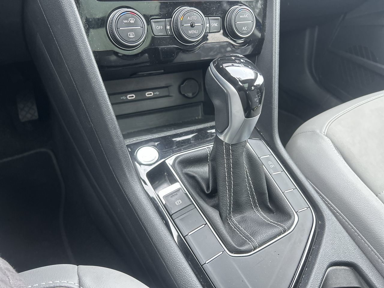 2024 Volkswagen Taos