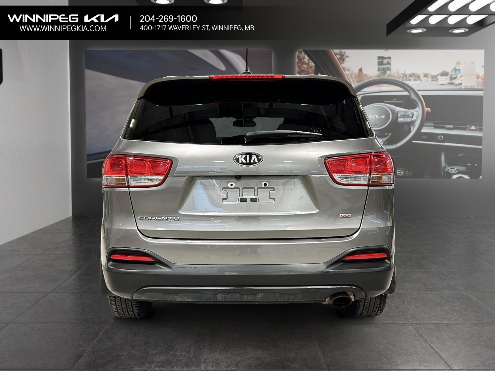 2018 Kia Sorento LX photo 2