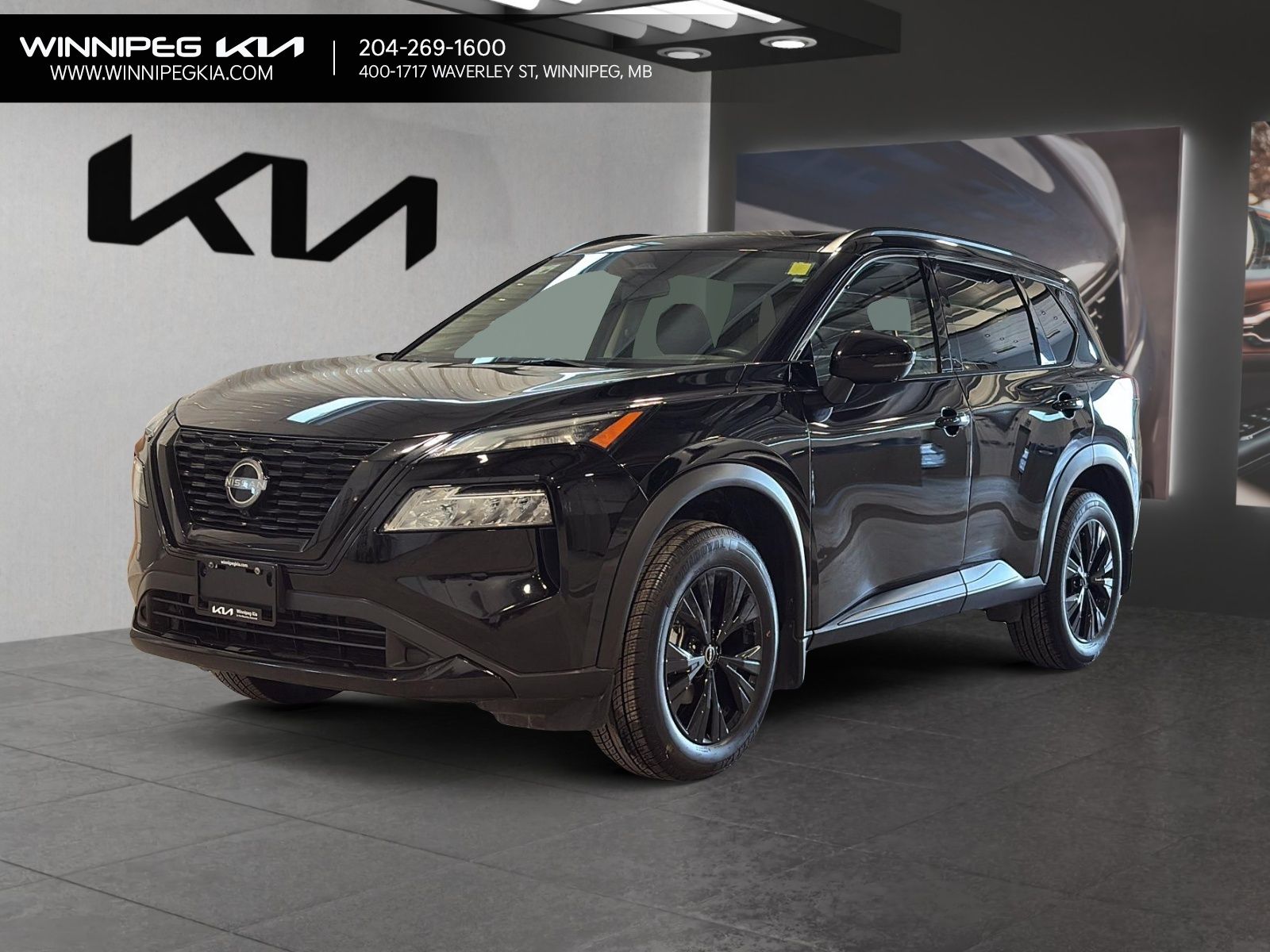 2023 Nissan Rogue SV Moonroof