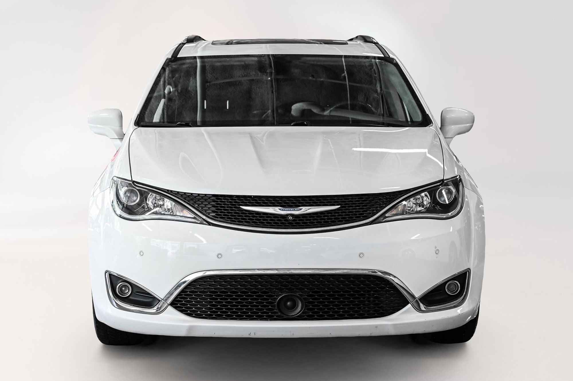 2017 Chrysler Pacifica in Verdun, Quebec
