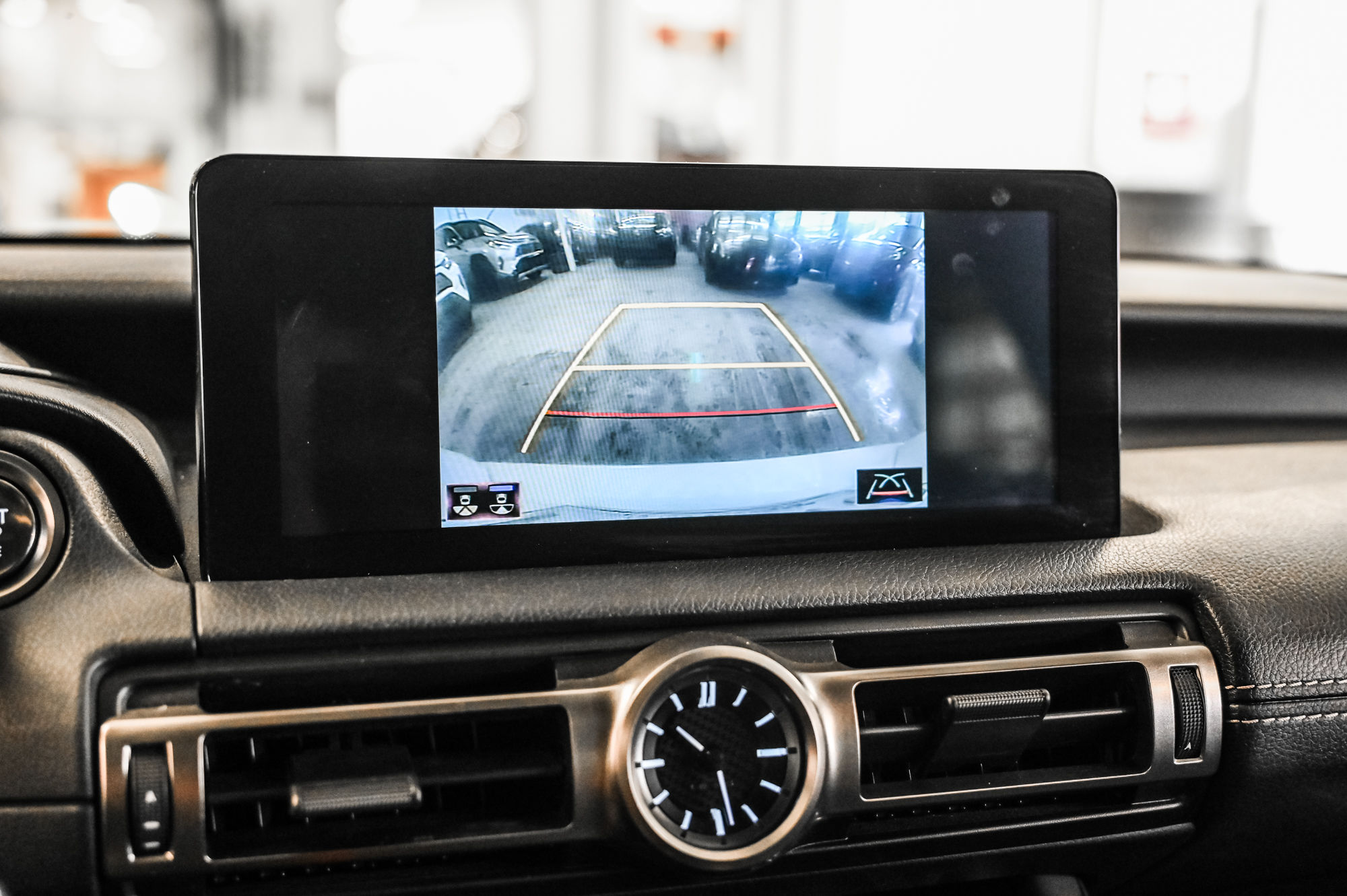 2022 Lexus IS in Verdun, Quebec