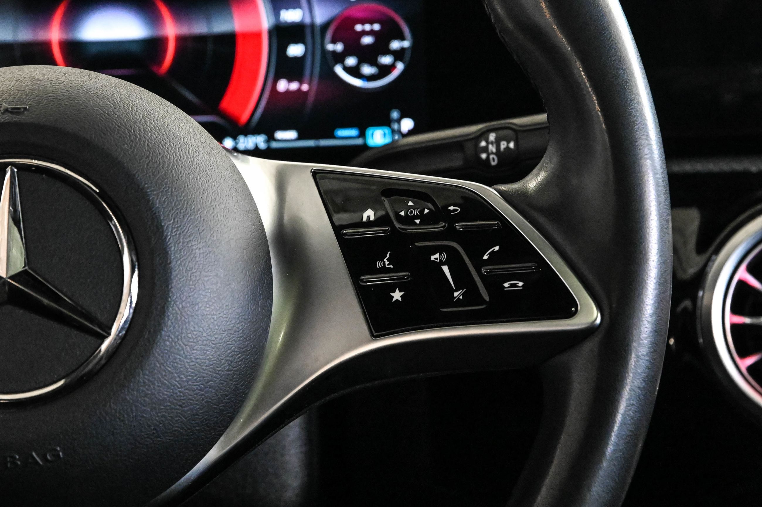 Mercedes-Benz CLA 250  2025