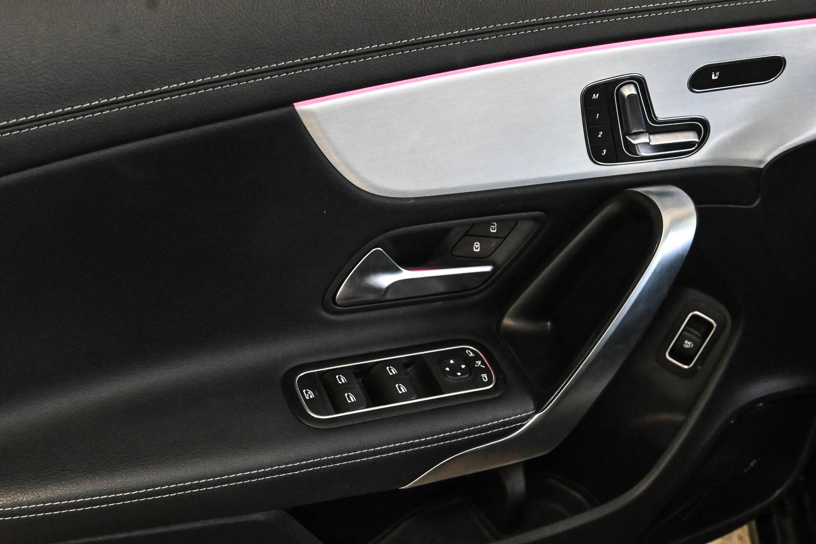 Mercedes-Benz CLA 250  2025