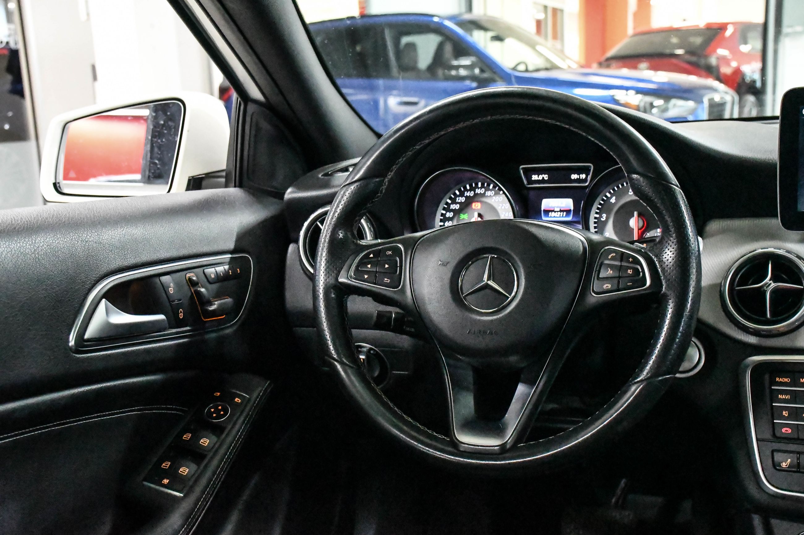 Mercedes-Benz GLA  2017