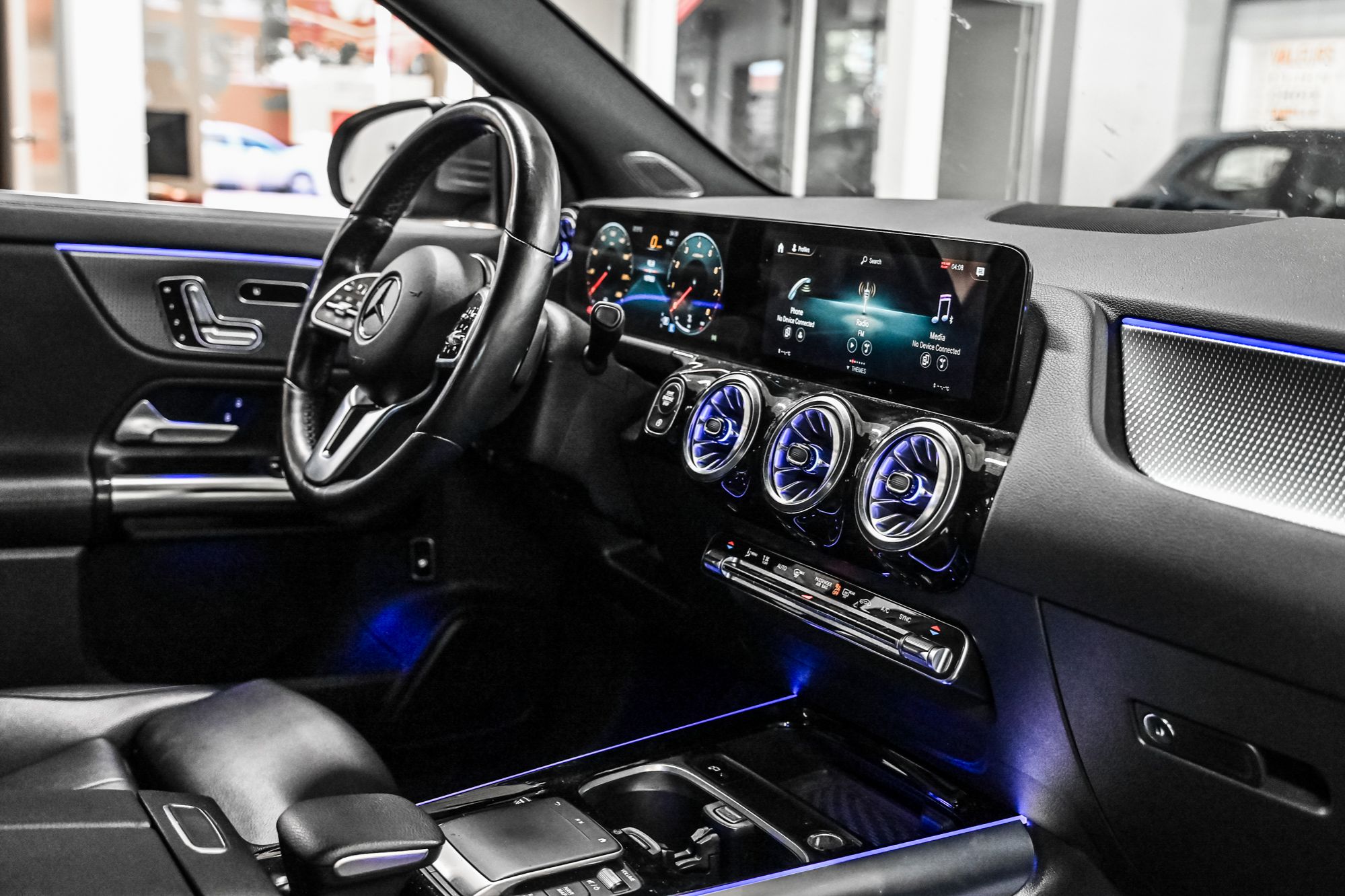 Mercedes-Benz GLA  2023