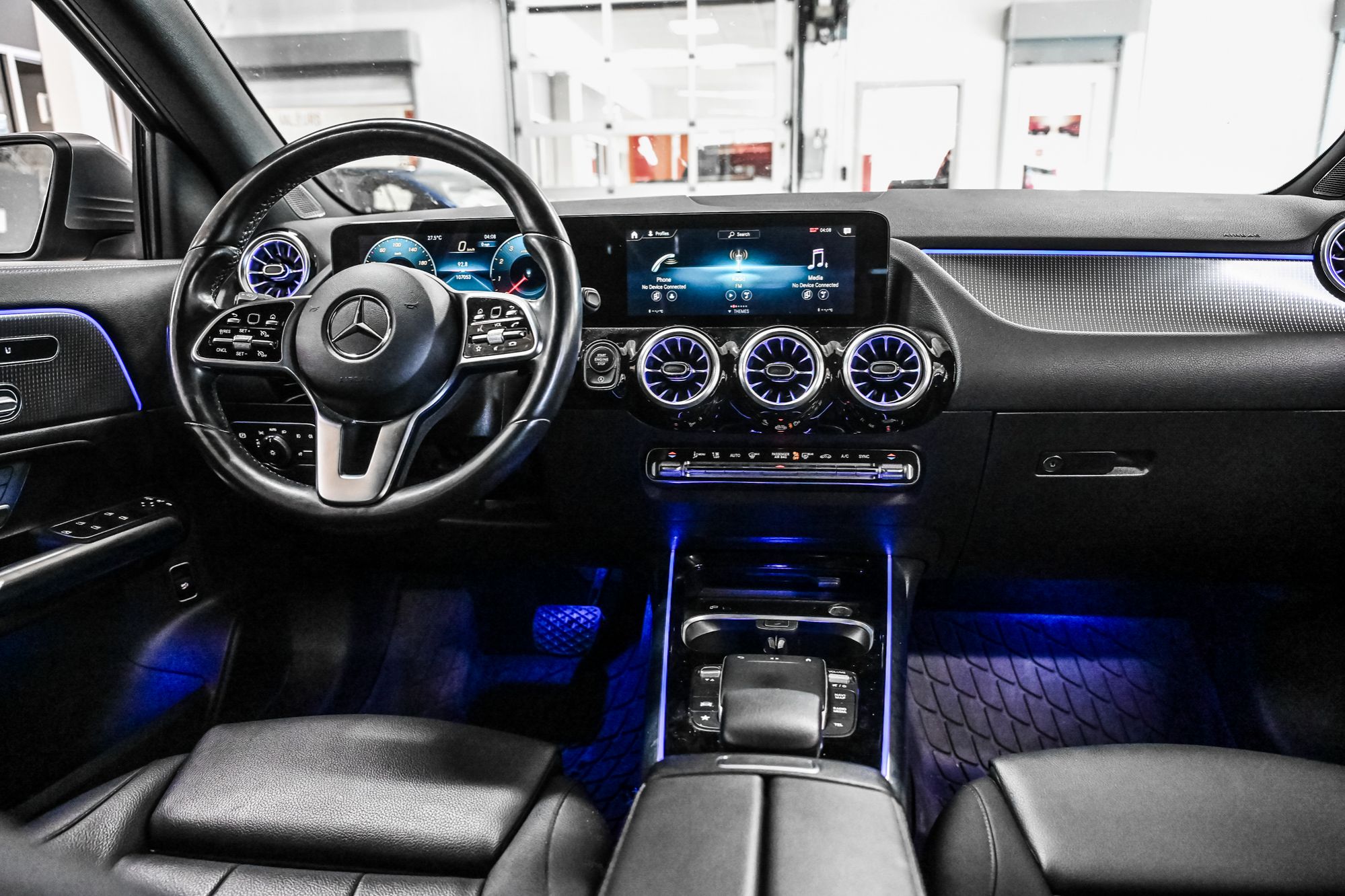 Mercedes-Benz GLA  2023