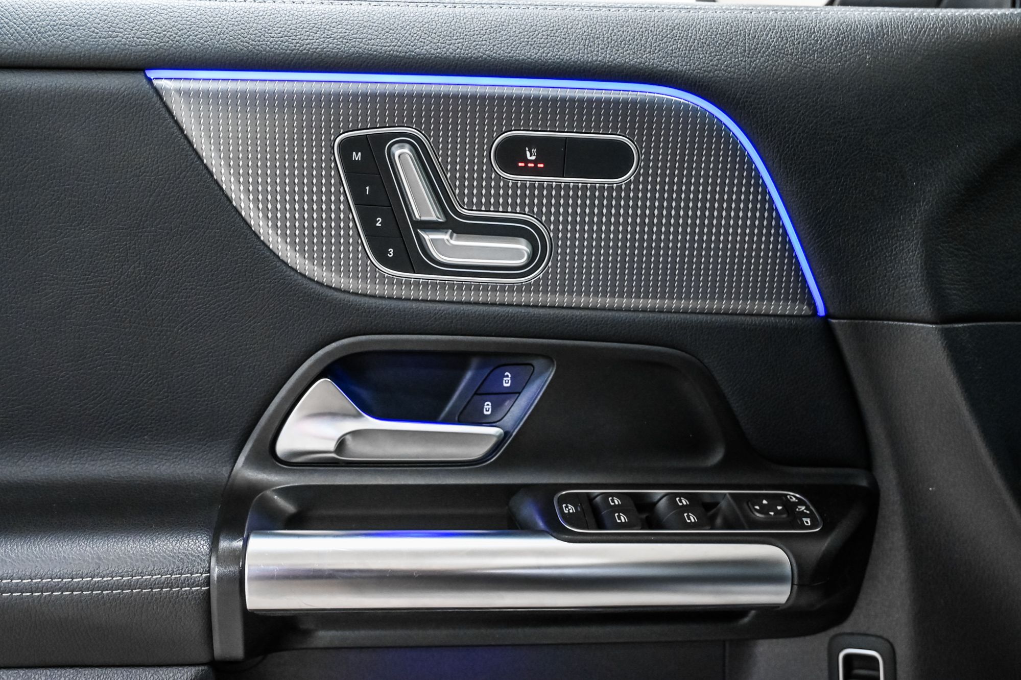 Mercedes-Benz GLA  2023