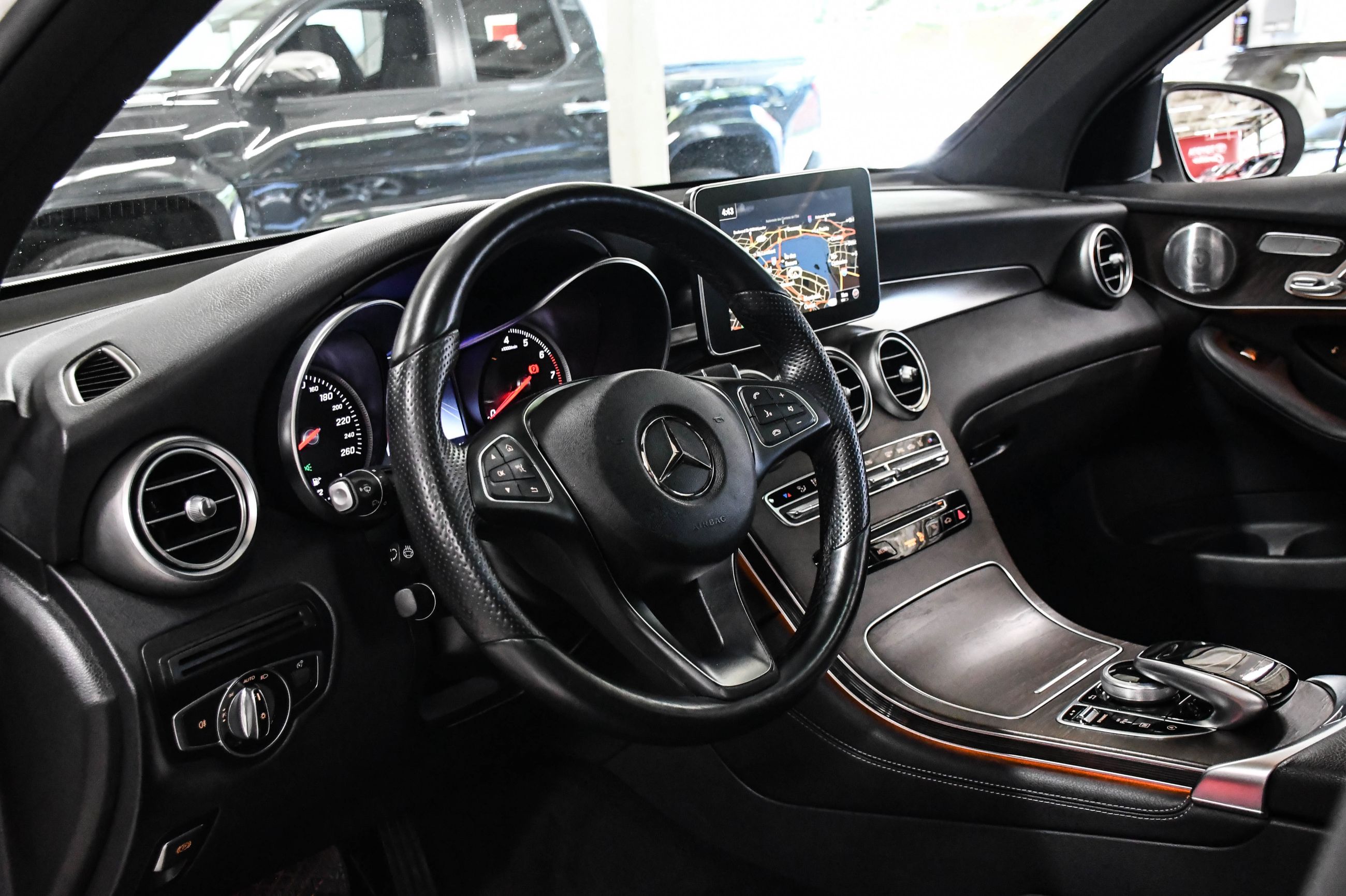 2017 Mercedes-Benz GLC300