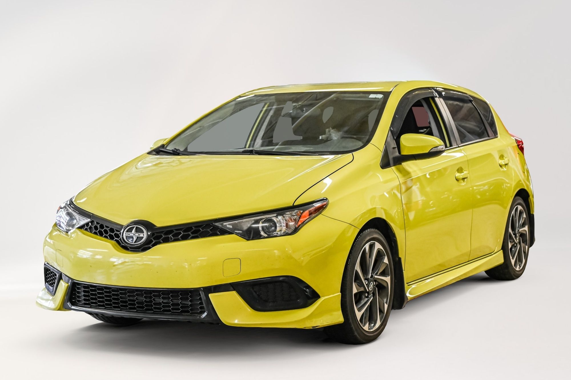 Scion IM  2016 à Verdun, Québec