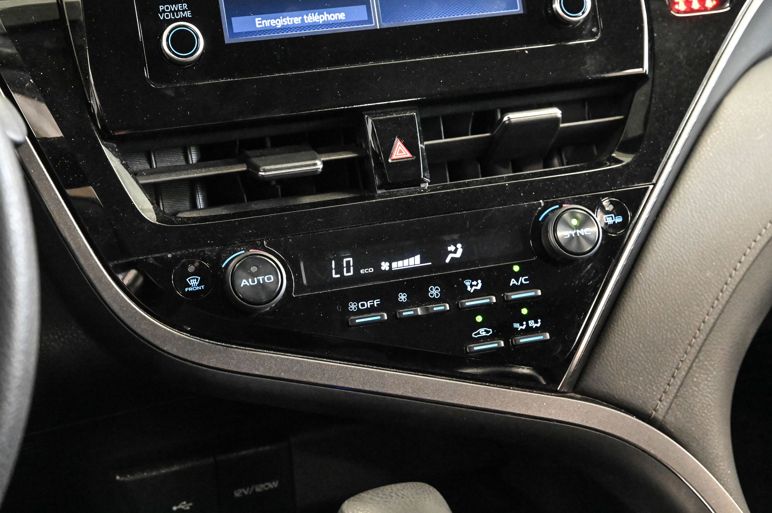 Toyota Camry Hybrid  2021