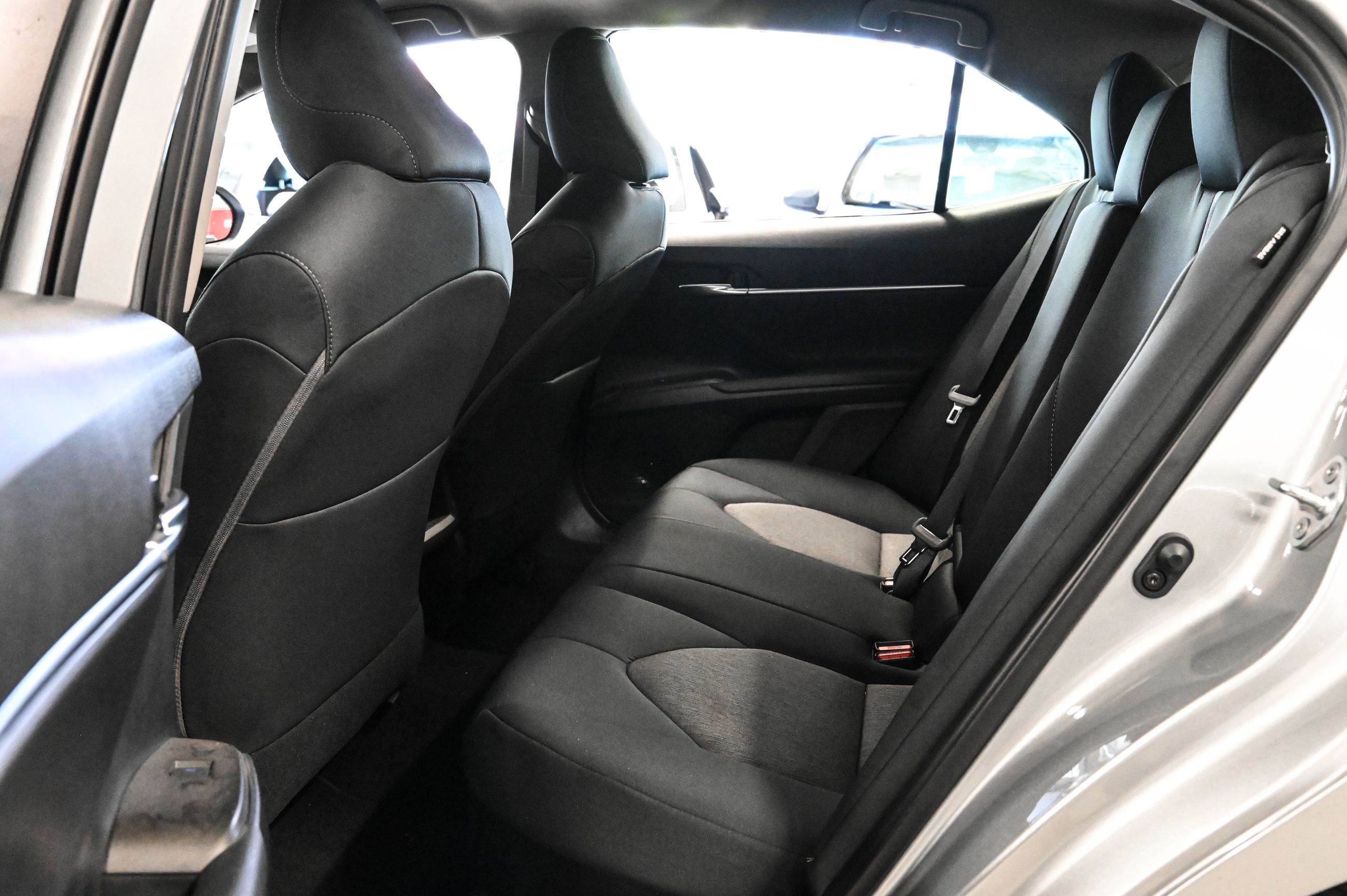 Toyota Camry Hybrid  2021