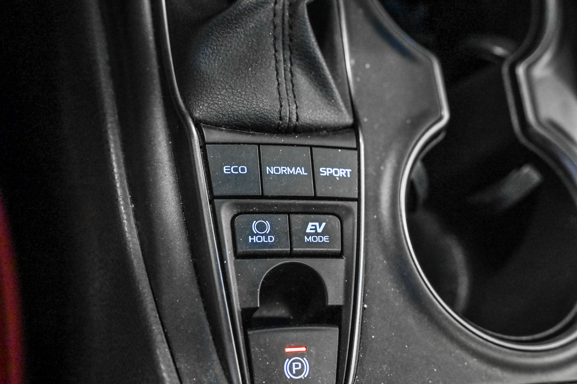 Toyota Camry Hybrid  2023 à Verdun, Québec