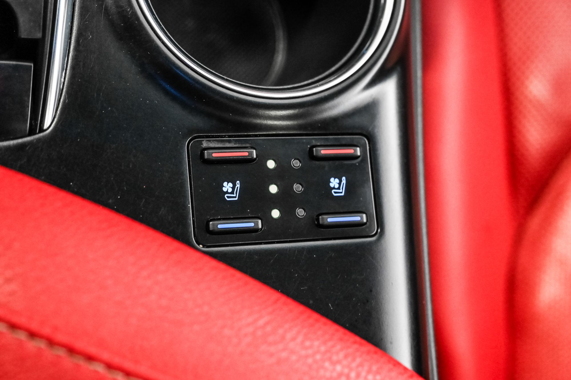 2020 Toyota Camry in Verdun, Quebec