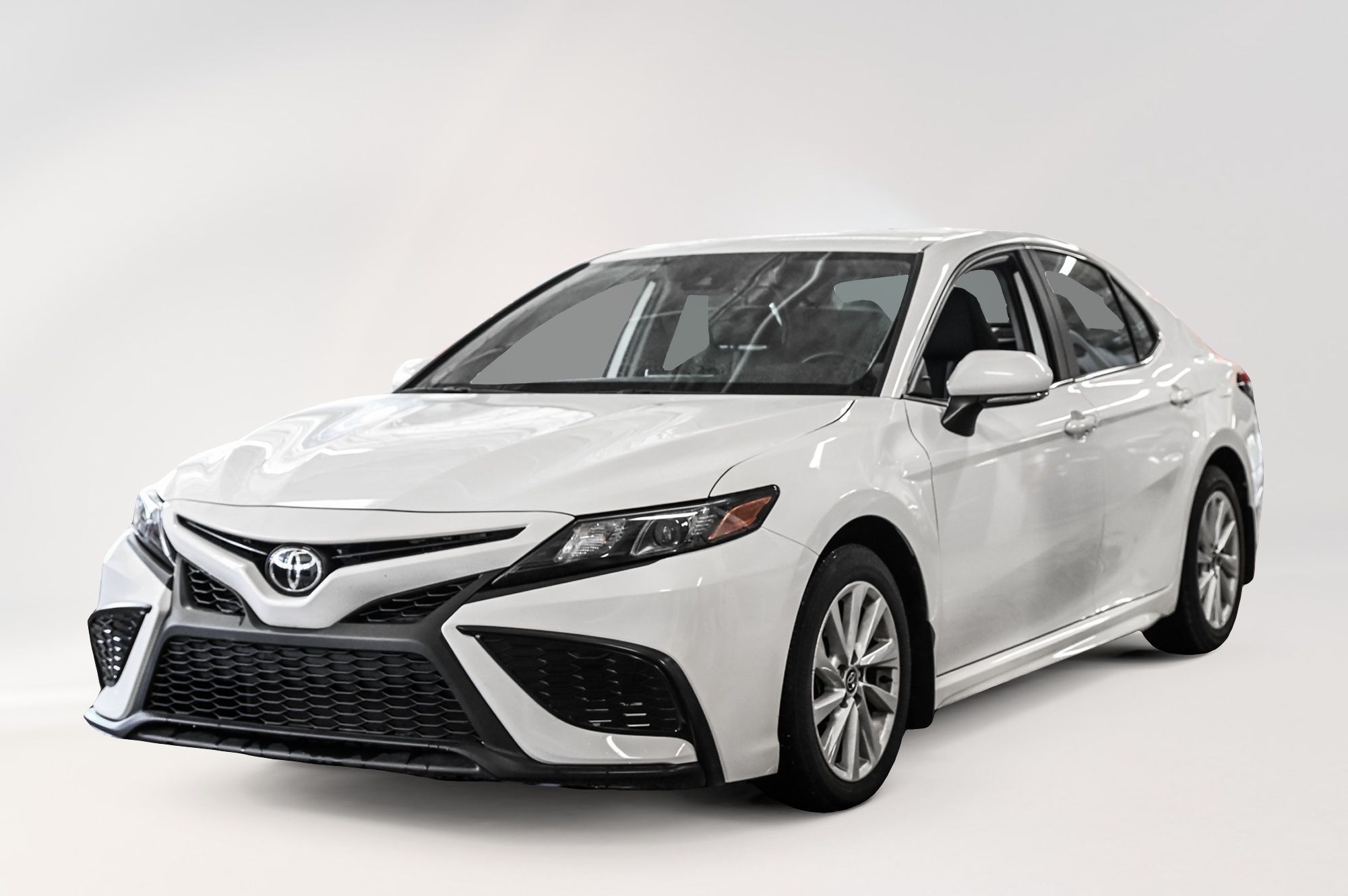 2022 Toyota Camry in Verdun, Quebec