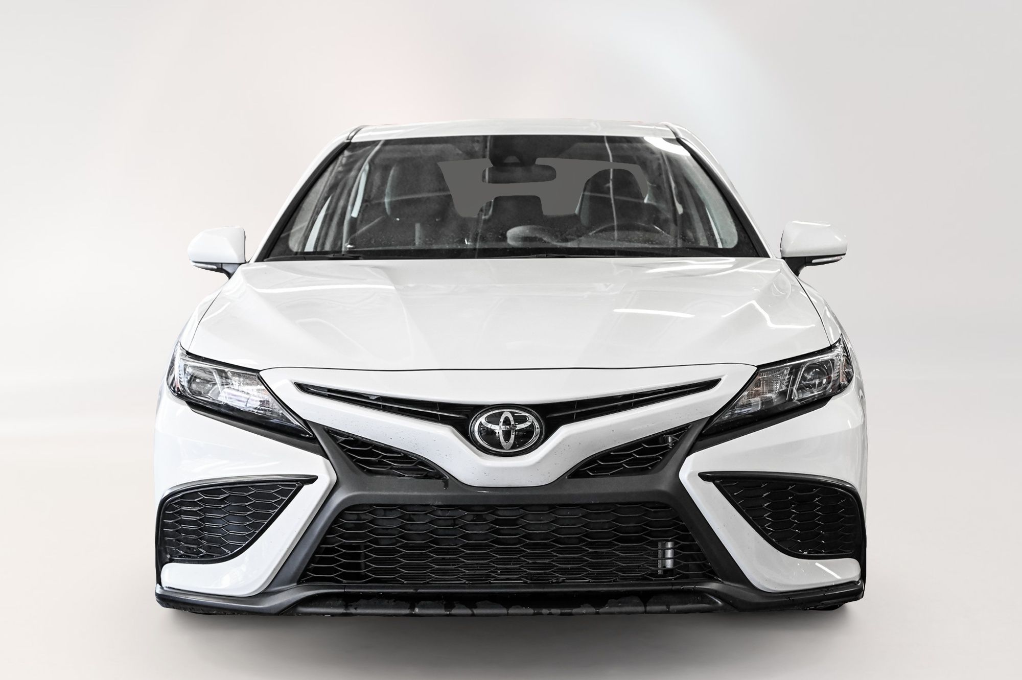 2022 Toyota Camry in Verdun, Quebec