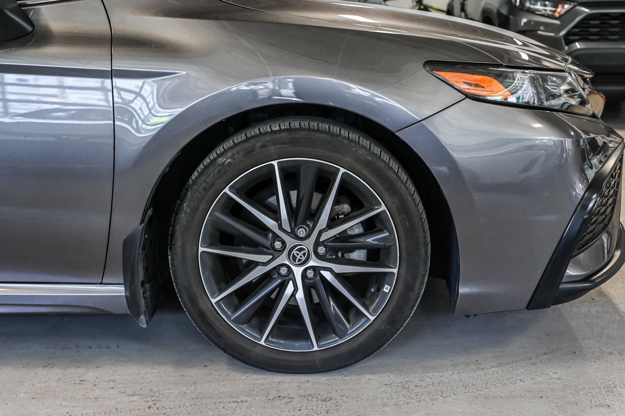 2022 Toyota Camry Hybrid in Verdun, Quebec