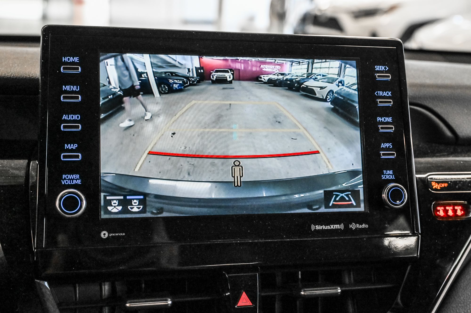 2022 Toyota Camry Hybrid in Verdun, Quebec