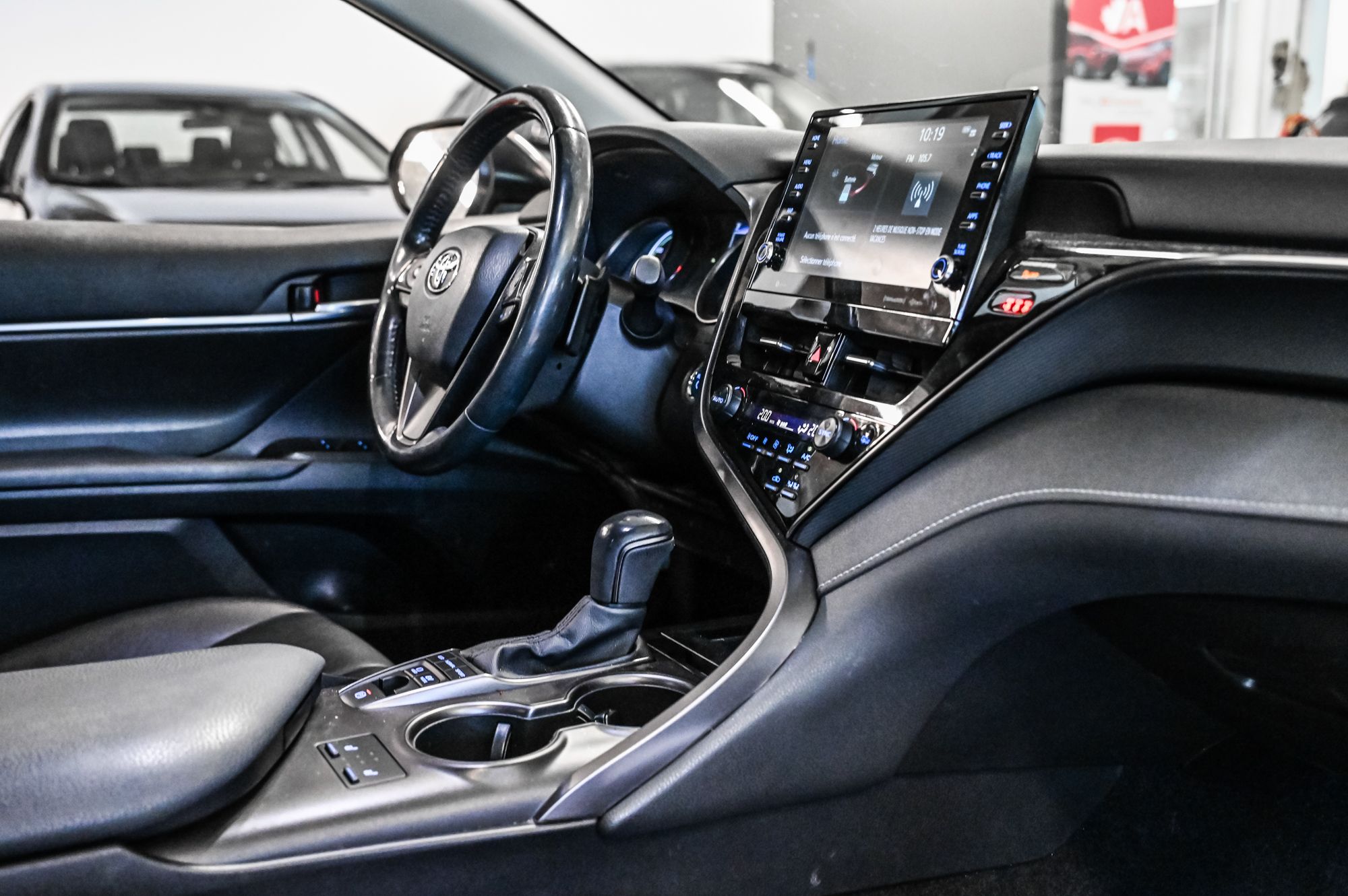 2022 Toyota Camry Hybrid in Verdun, Quebec