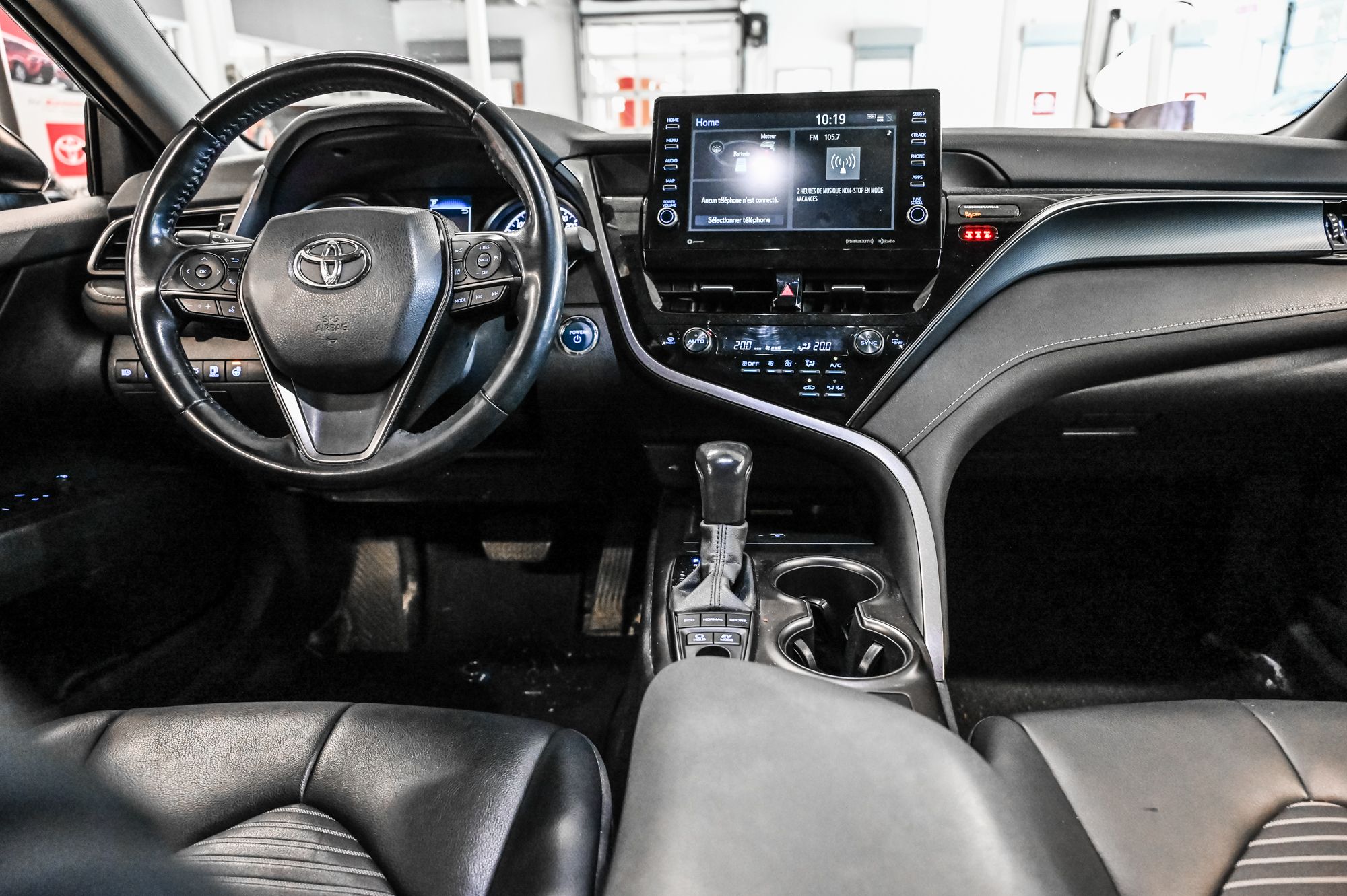 2022 Toyota Camry Hybrid in Verdun, Quebec