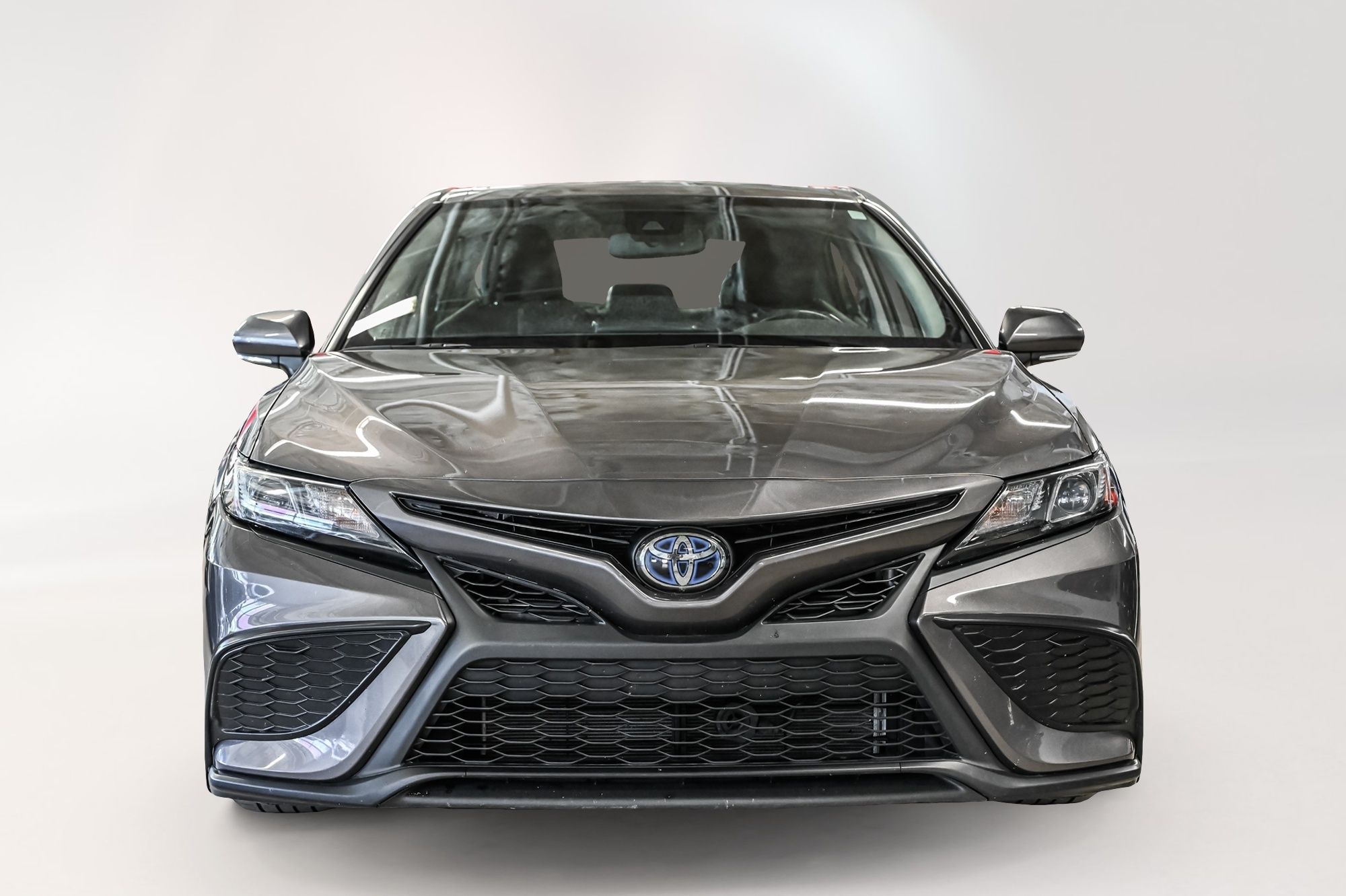 2022 Toyota Camry Hybrid in Verdun, Quebec