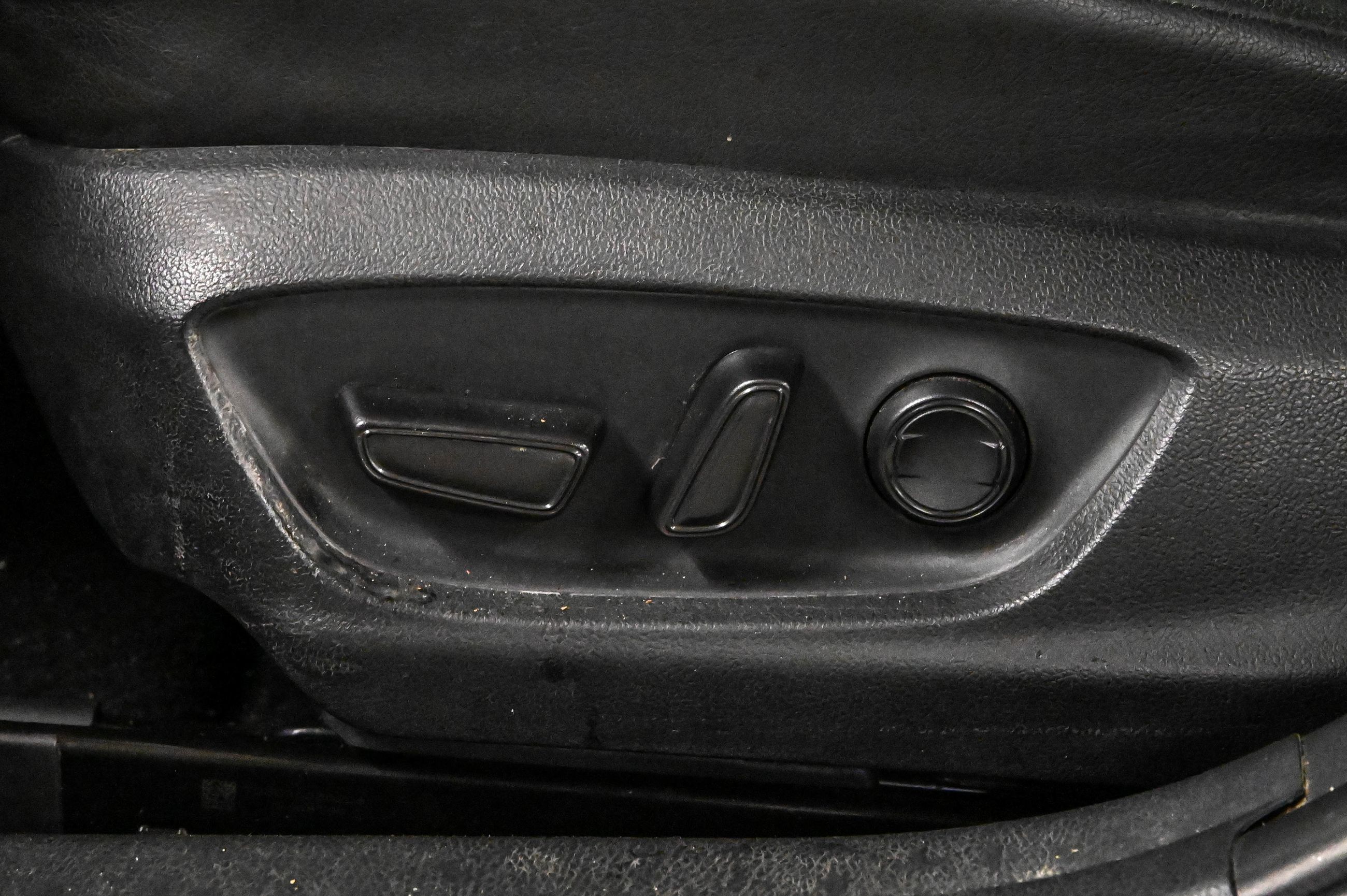 2023 Toyota Camry Hybrid