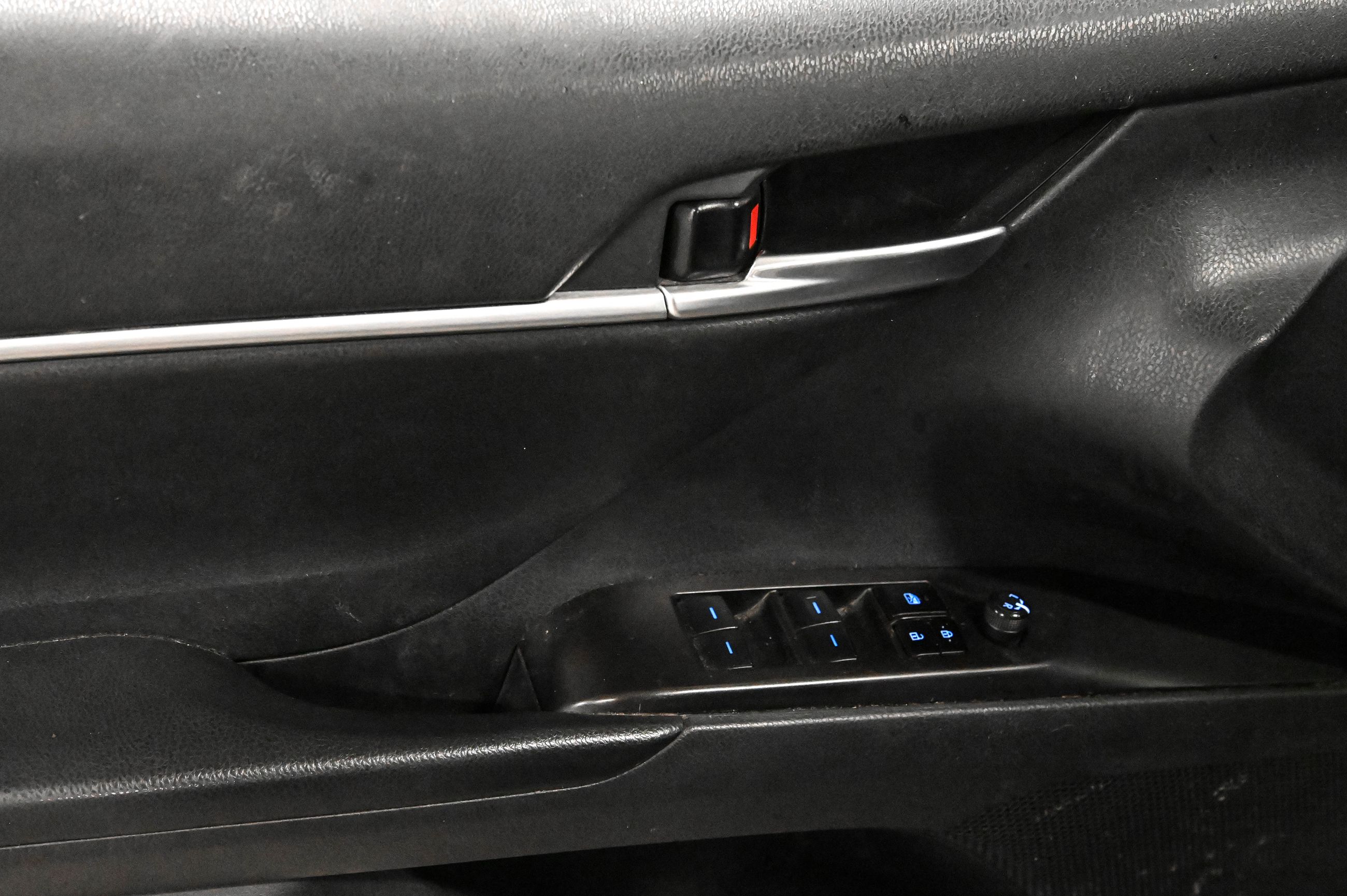 2023 Toyota Camry Hybrid