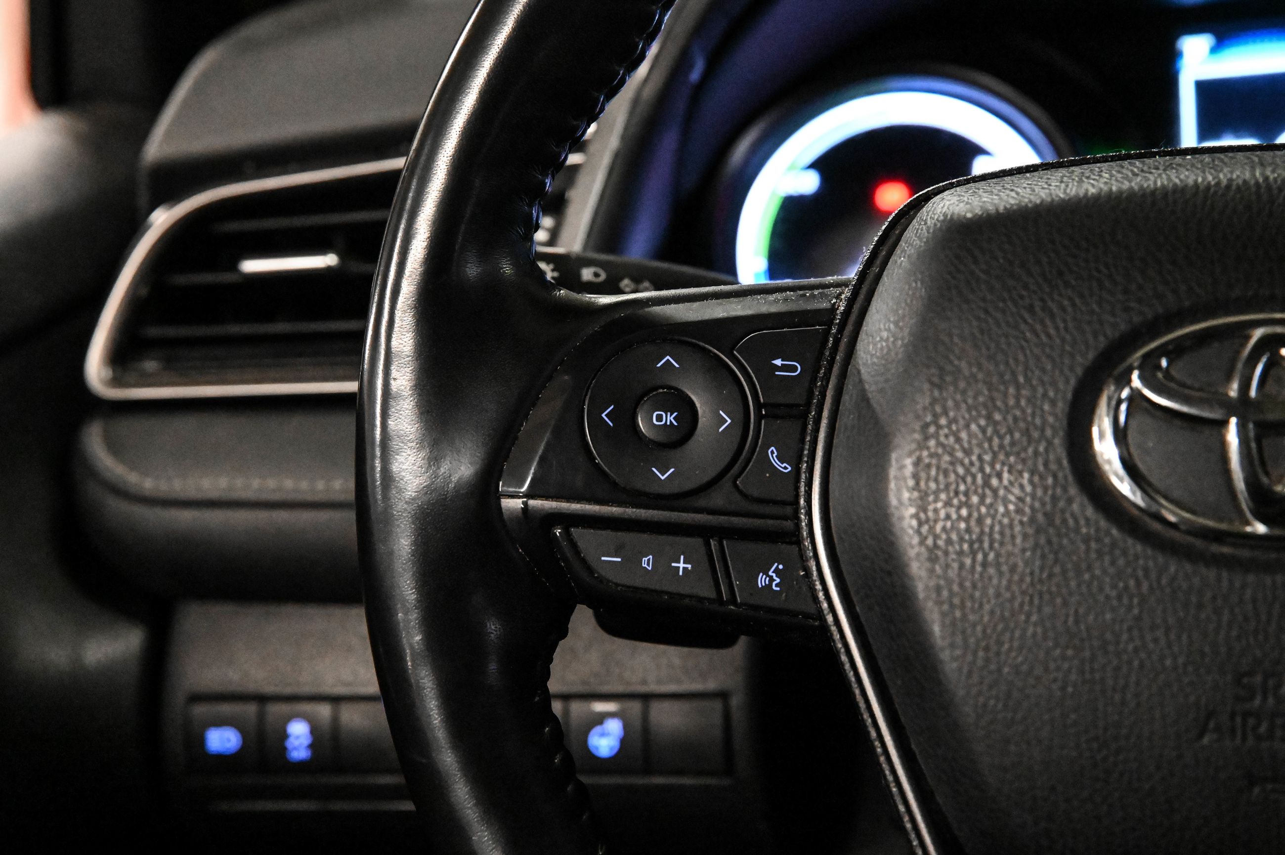 2023 Toyota Camry Hybrid