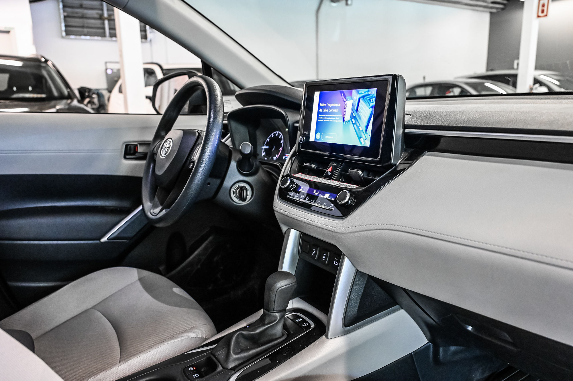 Toyota COROLLA CROSS  2023 à Verdun, Québec