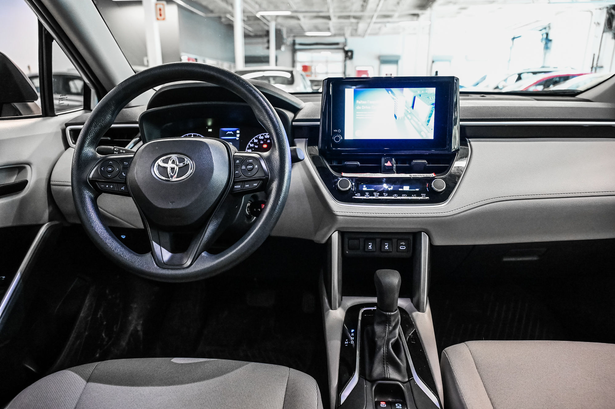 Toyota COROLLA CROSS  2023 à Verdun, Québec